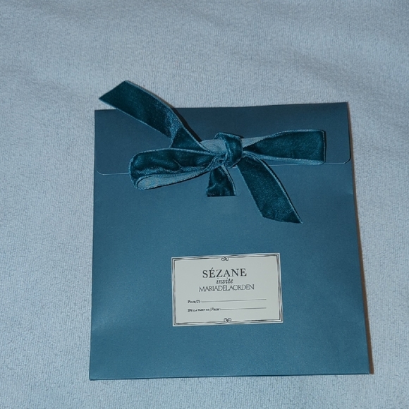 New Sezane Yellow Bow Hair Accessory - Picture 3 of 3